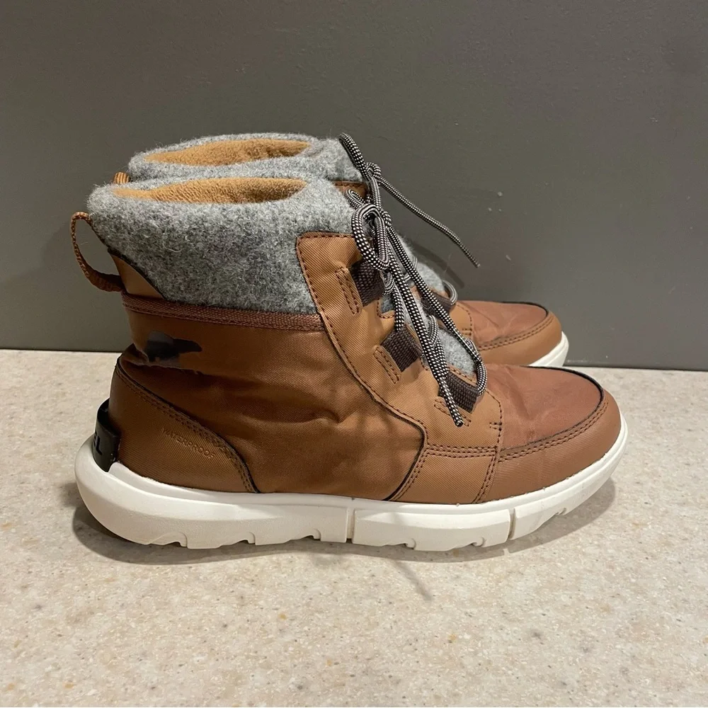 SOREL Women’s Explorer II Carnivel Felt Boot Waterproof Camel Gray Winter Snow